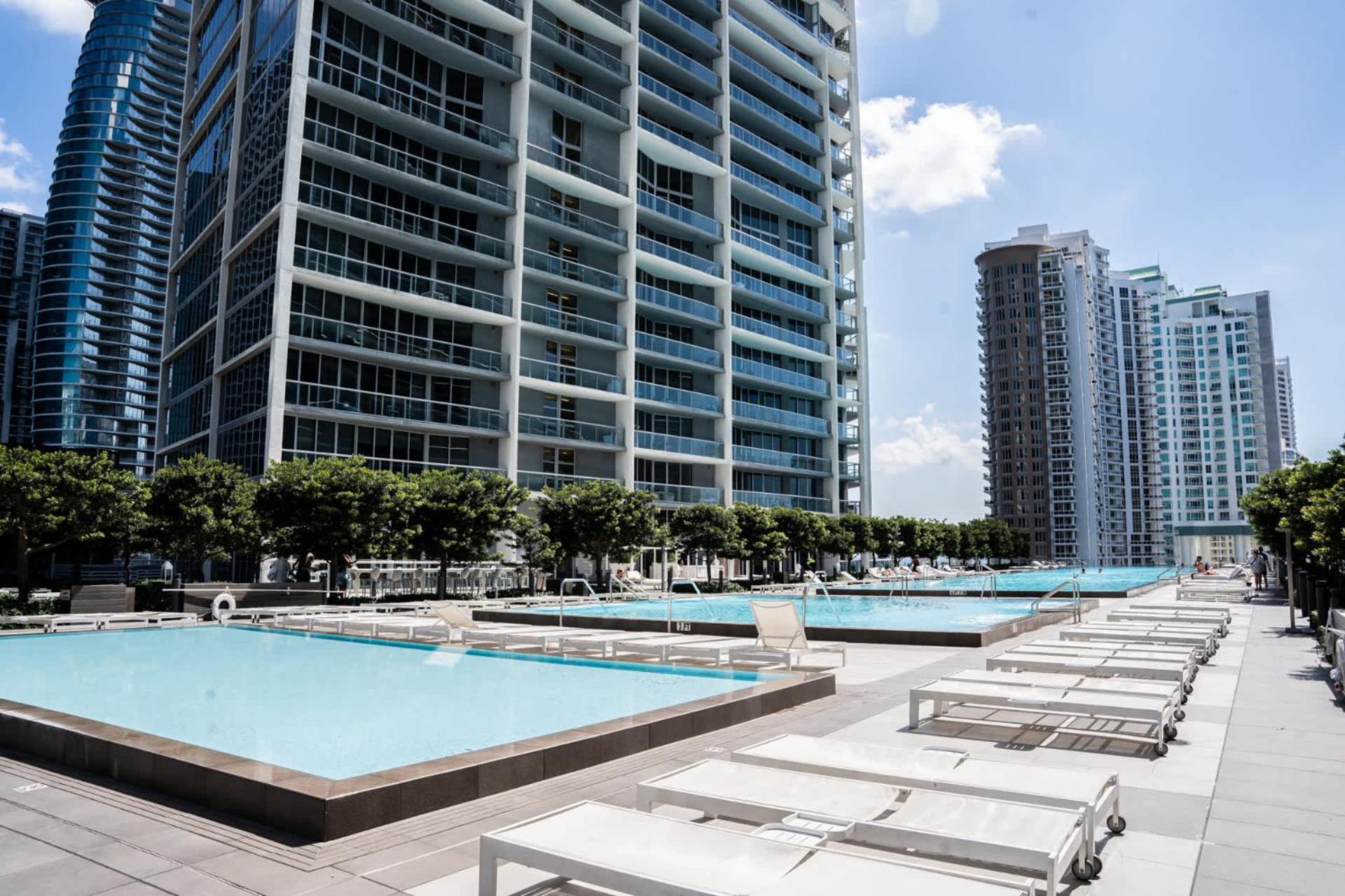 Mvr - Designer In Sky-high Tower Apartamento *