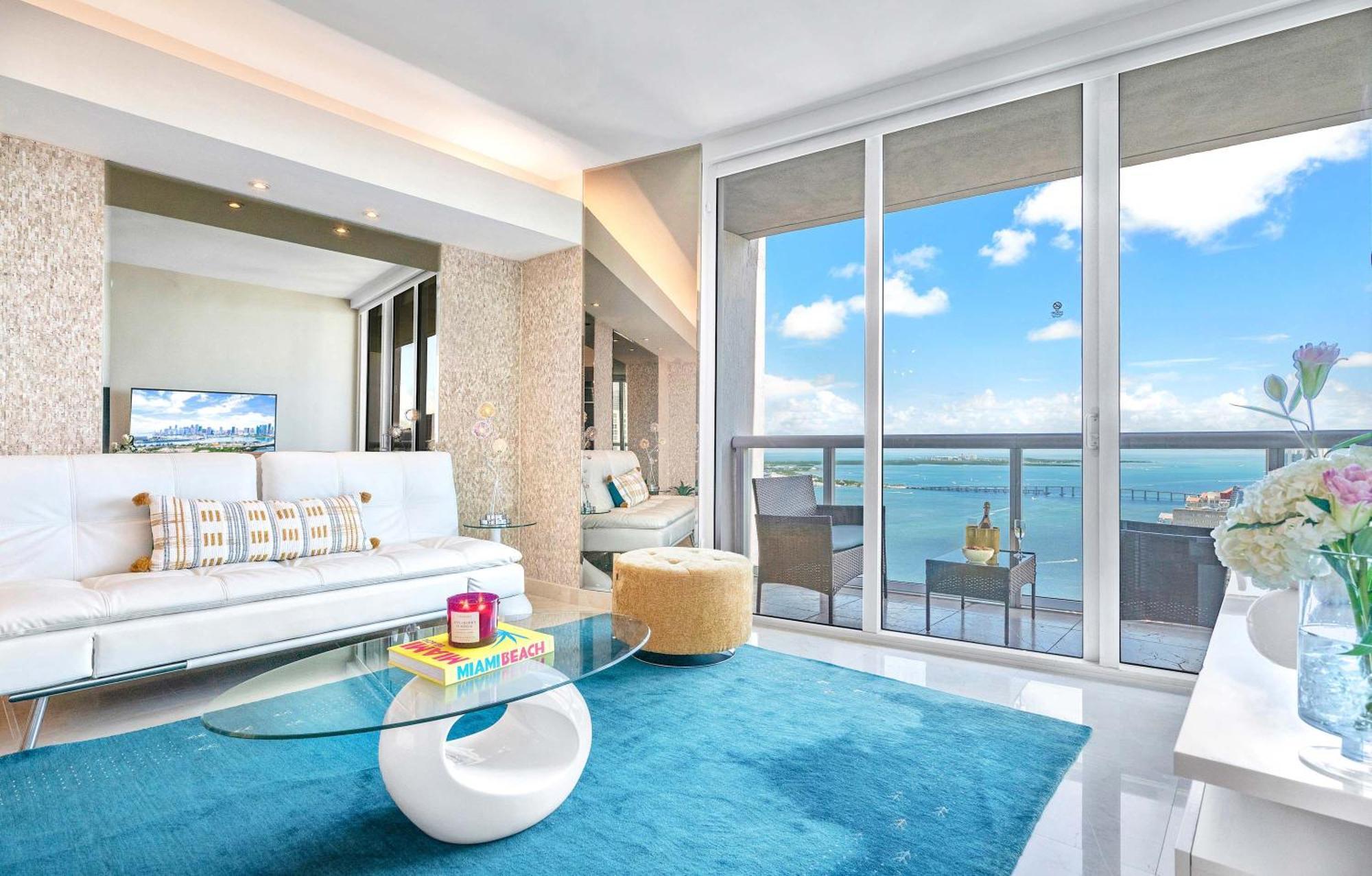 Mvr - Designer In Sky-high Tower Apartamento